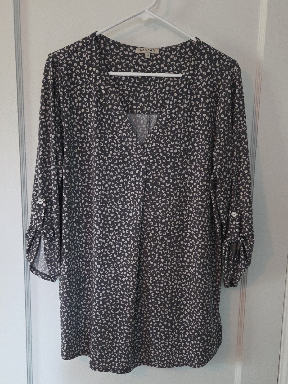 Beacon Gret & White Printed Long-Sleeve V-Neck Blouse